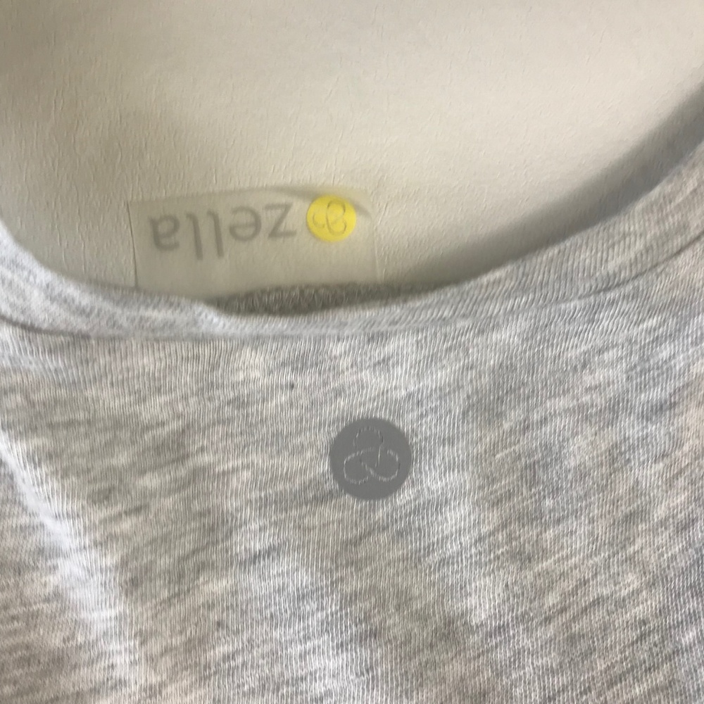 🌷ZELLA - Barre Babe Grey Racerback Tank - Picture 4 of 5